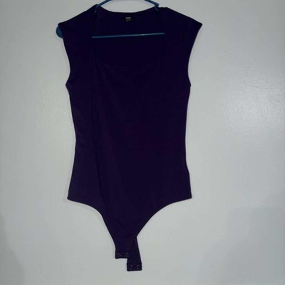 Express Medium Body Contour Scoop Neck Cap Sleeve Purple Tank Bodysuit